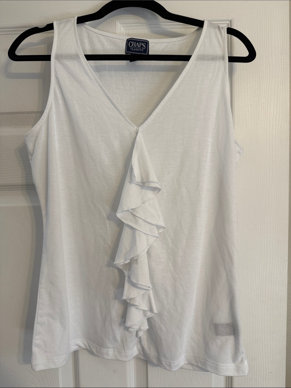 NWOT Chaps White V-Neck Ruffle Sleeveless Top